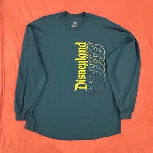 NWT Teal Disneyland Resort Spirit Jersey